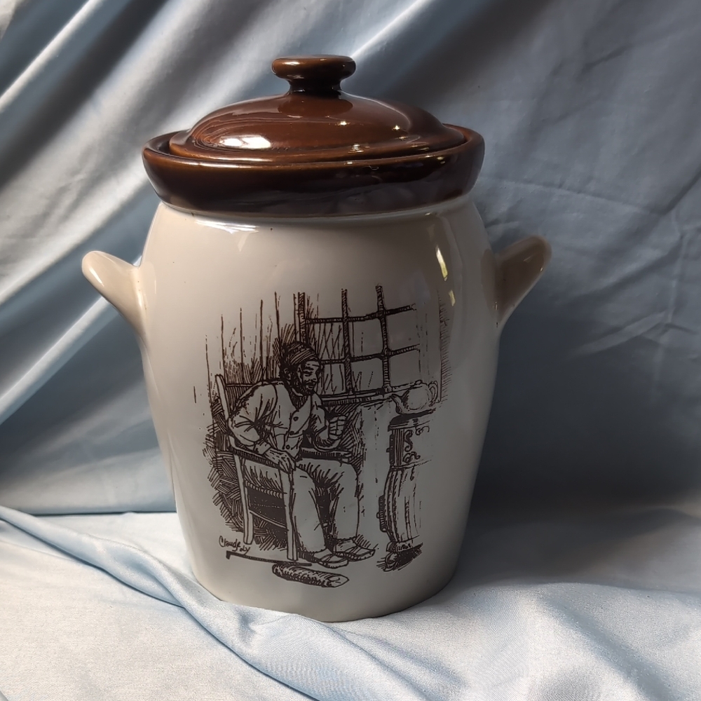 Vintage Ceramic Jar Cannster Beauce Canada Country 1940s